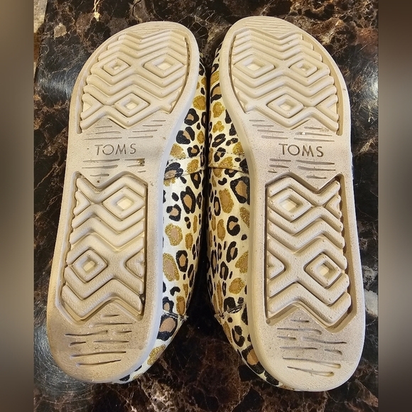 Toms Alpargata Faux Fur Lined Natural Glitter Cheetah Print Shoes Size 7.5 - Picture 11 of 11